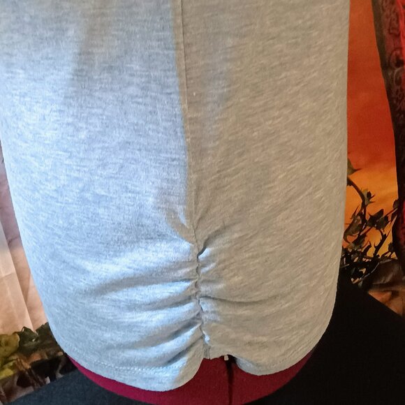 EUC: Parallel Skies Sze XL Blue V-Neck Tie Front Top - Picture 5 of 5